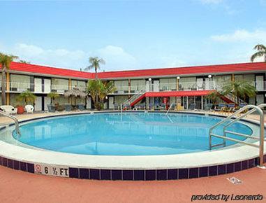 Express Inn & Suites Clearwater Pinellas Park Extérieur photo