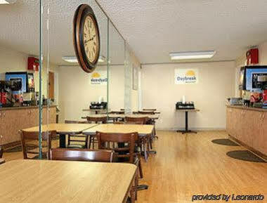 Express Inn & Suites Clearwater Pinellas Park Extérieur photo